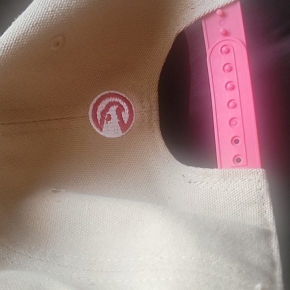 Atlanta Hawks Ultra Game Cap, size adjustable, colors tan, red and black - Picture 2 of 8